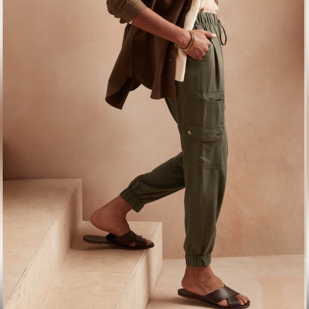 Banana Republic TENCEL™ CARGO JOGGER
